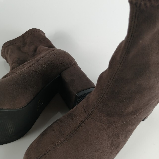 ダークブラウンM ストレッチショートブーツ レディースの靴/シューズ(ブーツ)の商品写真
