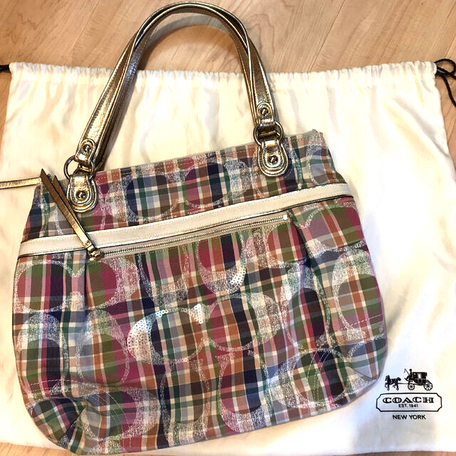 COACH(コーチ)のお値下げしました！coach ハンドバッグ　ピンク　チェック レディースのバッグ(トートバッグ)の商品写真