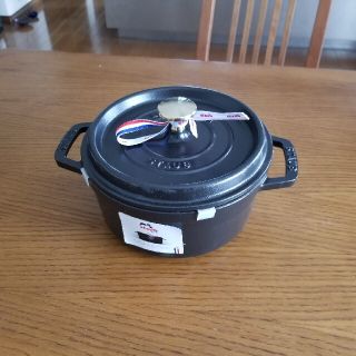 ストウブ(STAUB)のピコ ココット ラウンド 18cm ブラック(鍋/フライパン)