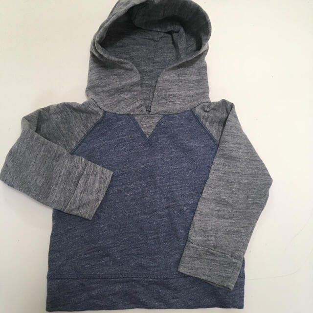 babyGAP(ベビーギャップ)のbaby Gap トレーナー キッズ/ベビー/マタニティのキッズ服男の子用(90cm~)(その他)の商品写真