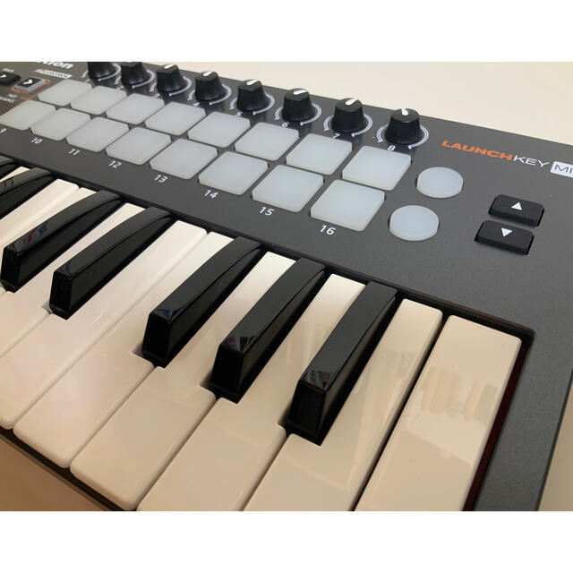 NOVATION LAUNCHKEY MINI MIDIキーボード（品） 2