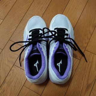 ミズノ(MIZUNO)のミニミニ様専用　MIZUNO　ジョギング　ウォーキング　スニーカー　白(スニーカー)