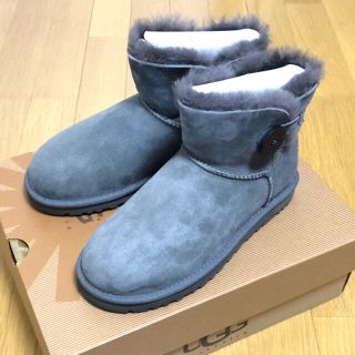 アグ(UGG)の[新品・未使用]アグ ムートンブーツ  ミニ ベイリー ボタン ショート UGG(ブーツ)