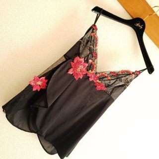 売れ筋アイテムラン 新品、未使用 ワコール サルート☆新品☆73