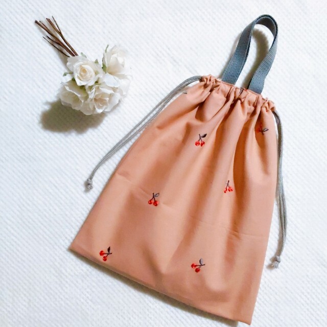 受注製作 体操着袋 お着替え袋 さくらんぼ 刺繍 上履き入れ 女の子の通販 By みずんこ S Shop ラクマ 受注製作 体操着袋 お着替え袋 さくらんぼ 刺繍 上履き入れ 女の子の通販 By みずんこ S Shop ラクマ