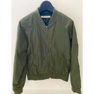 ユナイテッドアローズ(UNITED ARROWS)の美品　カーキジャケット　ブルゾン　ユナイテッドアローズ　冬服　秋服　(ブルゾン)