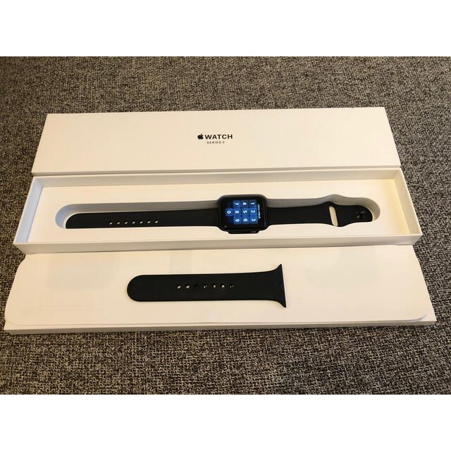 Apple®︎ Apple Watch シリーズ3 42mm GPS