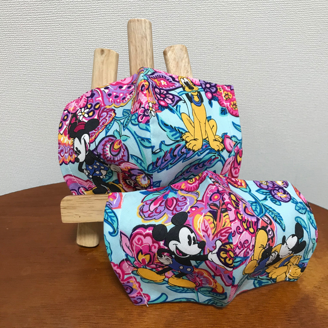 Vera Bradley(ヴェラブラッドリー)のインナーマスク【Vera Bradley】ベラブラッドリー 黒 ミッキー ミニー ハンドメイドのファッション小物(その他)の商品写真