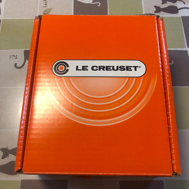 LE CREUSET(ルクルーゼ)のル・クルーゼ　ココット・ロンド　14cm インテリア/住まい/日用品のキッチン/食器(鍋/フライパン)の商品写真