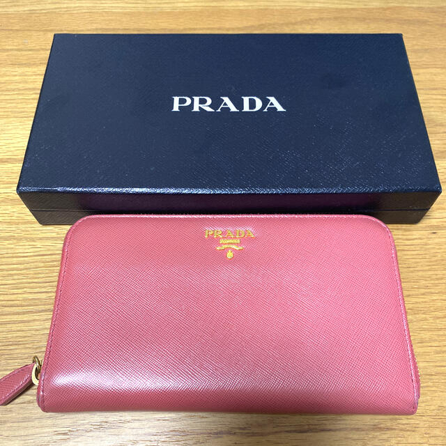 PRADA サフィアーノピンク長財布レディース