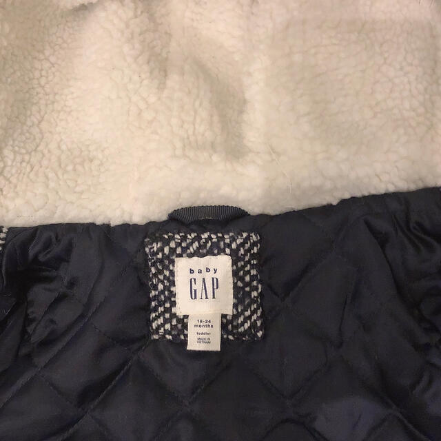 babyGAP(ベビーギャップ)のGAP baby  ツイード　ファー　コート　90サイズ キッズ/ベビー/マタニティのキッズ服女の子用(90cm~)(コート)の商品写真