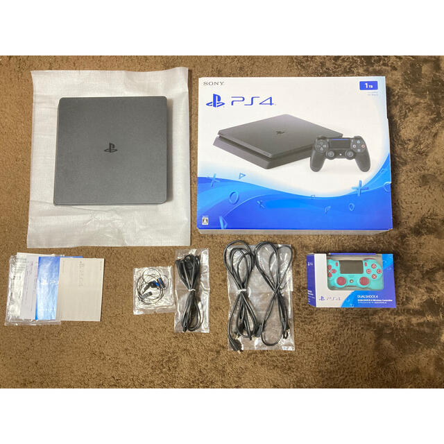 PlayStation4(プレイステーション4)のSONY PlayStation4 本体 1TB  CUH-2000BB01 エンタメ/ホビーのゲームソフト/ゲーム機本体(家庭用ゲーム機本体)の商品写真