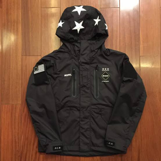 F.C.R.B.(エフシーアールビー)の16AW FCRB TOUR MOUNTAIN PARKA Sサイズ メンズのジャケット/アウター(マウンテンパーカー)の商品写真