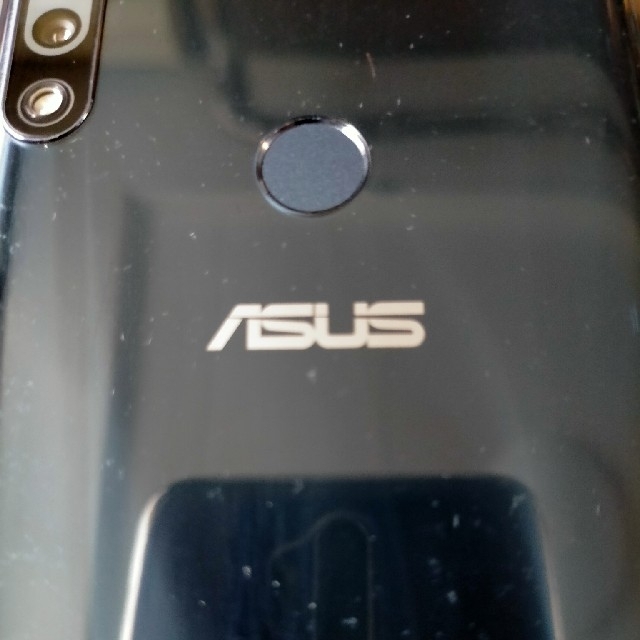 ASUS(エイスース)のZenfone Max pro M2 スマホ/家電/カメラのスマートフォン/携帯電話(スマートフォン本体)の商品写真