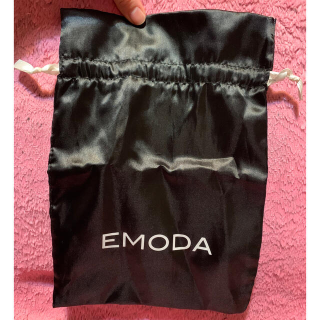 EMODA(エモダ)のEMODA 巾着 レディースのファッション小物(ポーチ)の商品写真