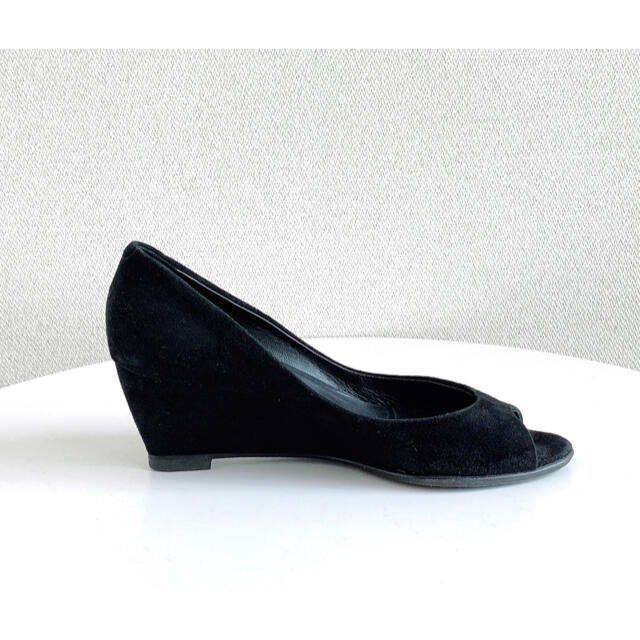 PIERRE HARDY(ピエールアルディ)のピエールアルディスエード 黒  36 レディースの靴/シューズ(ハイヒール/パンプス)の商品写真