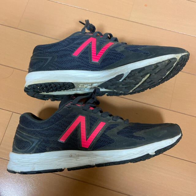 未使用/ニューバランス（new balance/ランニングシューズ 23.5cm