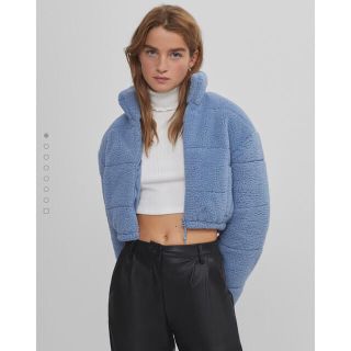 ベルシュカ(Bershka)のBershka ベルシュカ クロップド フェイク シアリング パフジャケット(ブルゾン)