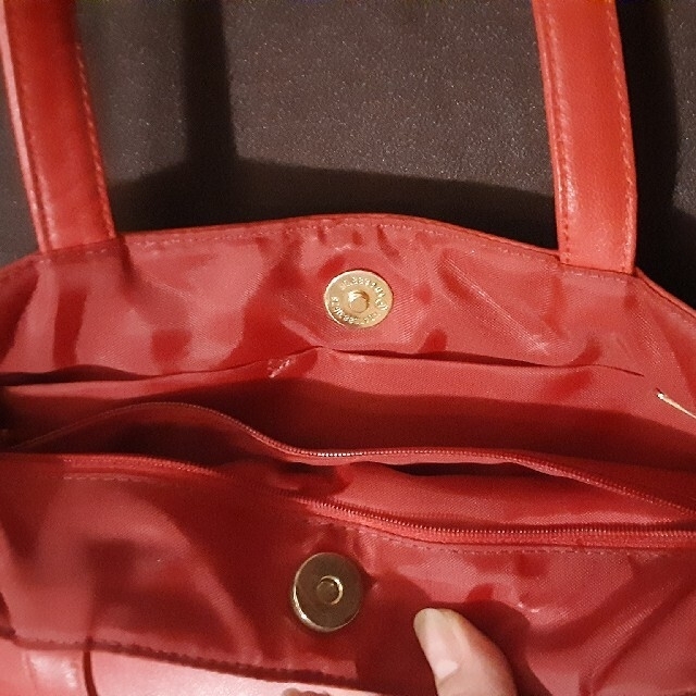濱野皮革工藝/HAMANO(ハマノヒカクコウゲイ)のhamano 赤　革製バッグ レディースのバッグ(ハンドバッグ)の商品写真
