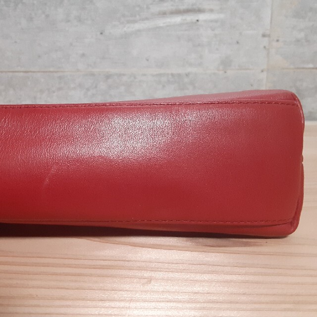 濱野皮革工藝/HAMANO(ハマノヒカクコウゲイ)のhamano 赤　革製バッグ レディースのバッグ(ハンドバッグ)の商品写真