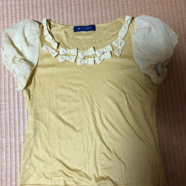 M'S GRACY(エムズグレイシー)の【新品未使用】M'sグレイシー  黄色パフ袖インナー レディースのトップス(シャツ/ブラウス(半袖/袖なし))の商品写真