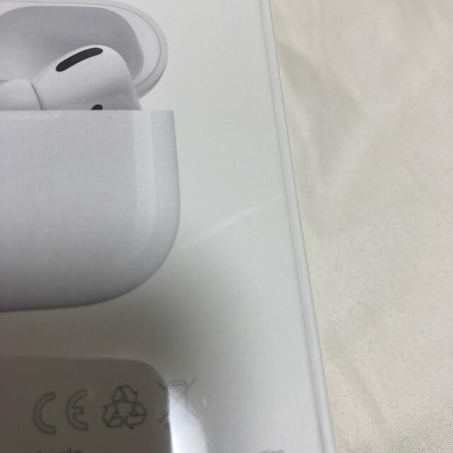 Apple(アップル)のAirPods pro  新品未使用 MWP22J/A エアポッズ スマホ/家電/カメラのオーディオ機器(ヘッドフォン/イヤフォン)の商品写真