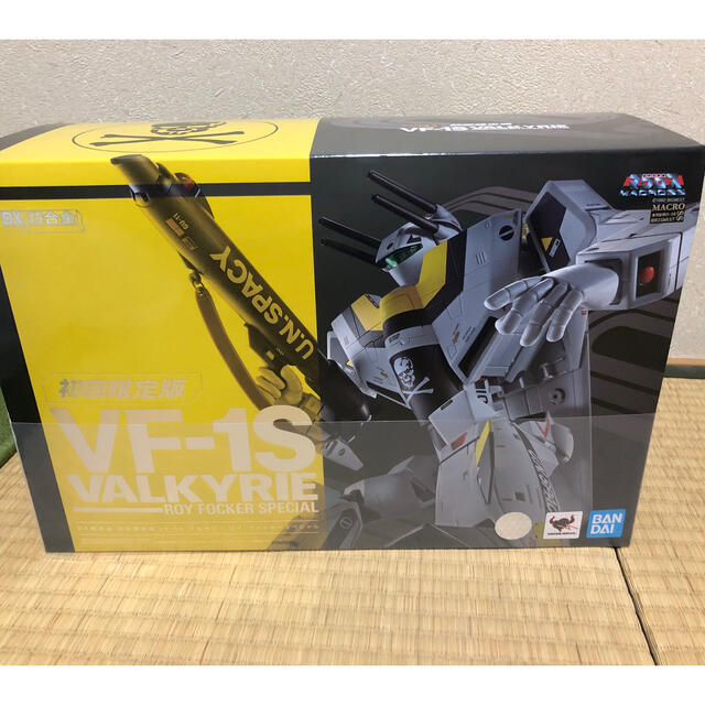 DX超合金 初回限定版VF-1S バルキリー ロイフォッカースペシャル エンタメ/ホビーのおもちゃ/ぬいぐるみ(模型/プラモデル)の商品写真