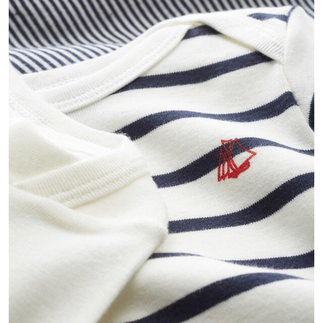 PETIT BATEAU(プチバトー)のプチバトー　新品マリニエール＆ミラレボディ　ロンパース　3枚組　18m/81cm キッズ/ベビー/マタニティのベビー服(~85cm)(ロンパース)の商品写真