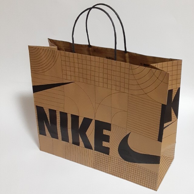 NIKE(ナイキ)のNIKEショップ紙袋 その他のその他(その他)の商品写真