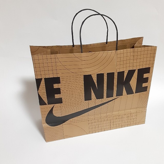 NIKE(ナイキ)のNIKEショップ紙袋 その他のその他(その他)の商品写真