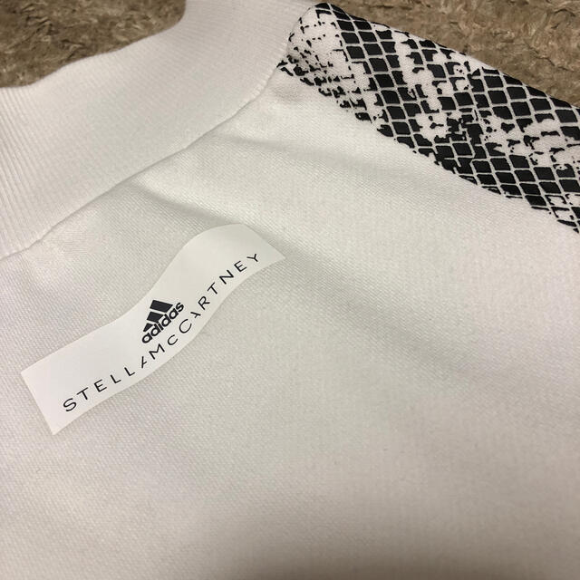 adidas by Stella McCartney(アディダスバイステラマッカートニー)のadidas by STELLAMcCARTNEY ショートパンツ レディースのパンツ(ショートパンツ)の商品写真