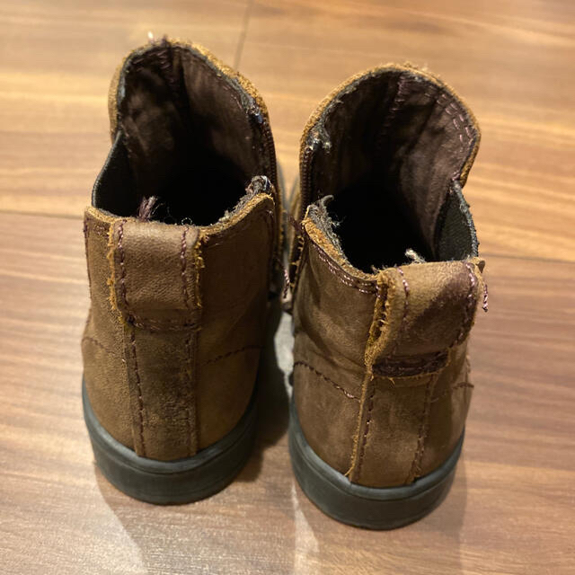 ZARA KIDS(ザラキッズ)のZARA ブーツ キッズ/ベビー/マタニティのベビー靴/シューズ(~14cm)(ブーツ)の商品写真