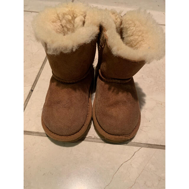 UGG(アグ)のugg ブーツ キッズ/ベビー/マタニティのキッズ靴/シューズ(15cm~)(ブーツ)の商品写真