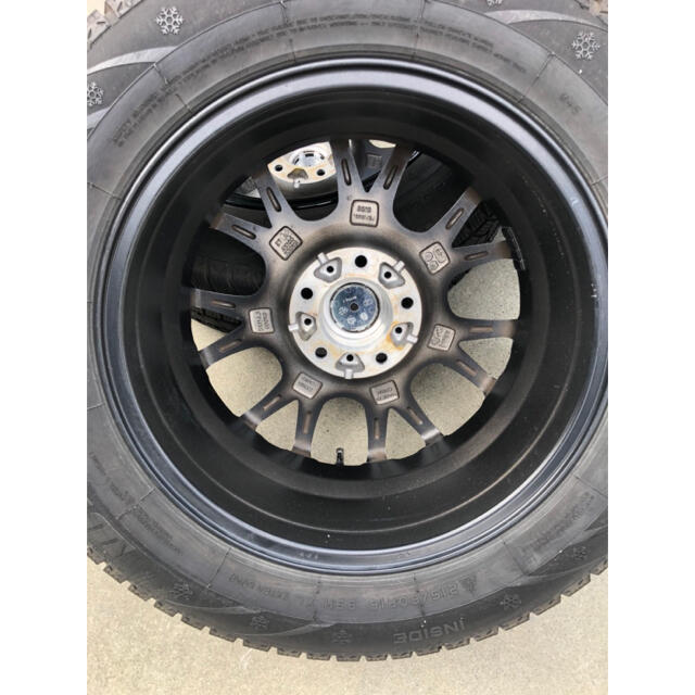 スタッドレスタイヤ　ホイール込み四本セット　215/60R16