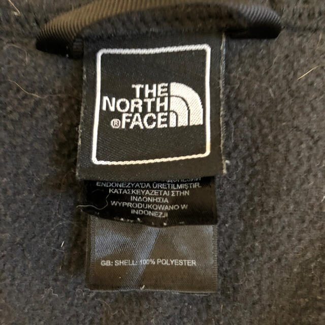 THE NORTH FACE(ザノースフェイス)のノースフェイス☆刺繍ロゴ　フリースジャケット　ブラック レディースのジャケット/アウター(ブルゾン)の商品写真