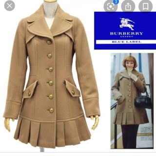 バーバリーブルーレーベル(BURBERRY BLUE LABEL)のバーバリー　プリーツロングコート(ロングコート)