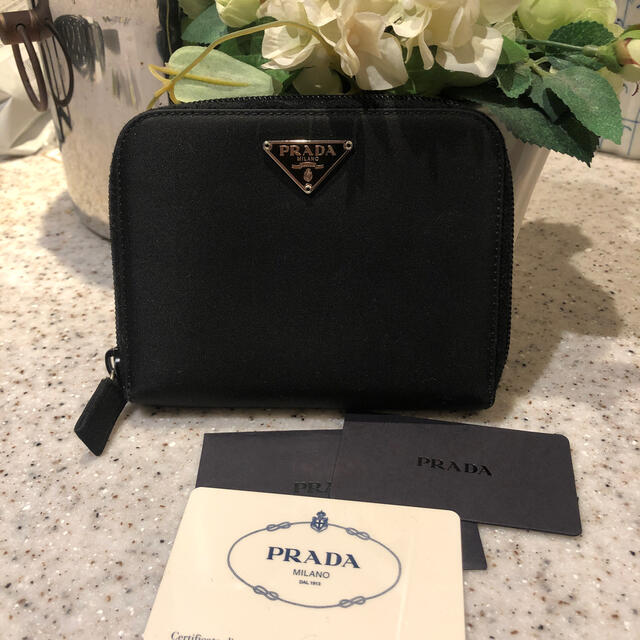 PRADA(プラダ)の美品☆プラダ☆素敵なお財布 レディースのファッション小物(財布)の商品写真