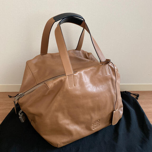 良品　ロエベ   LOEWE オリガミクボ　ハンドバッグ