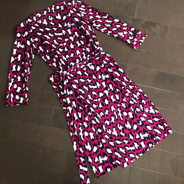 DVF silk100% black×pinkワンピース★送料込