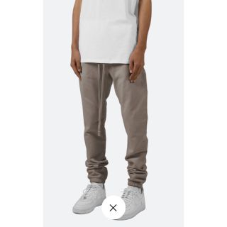 フィアオブゴッド(FEAR OF GOD)のmnml スウェットパンツ s ベージュ(その他)