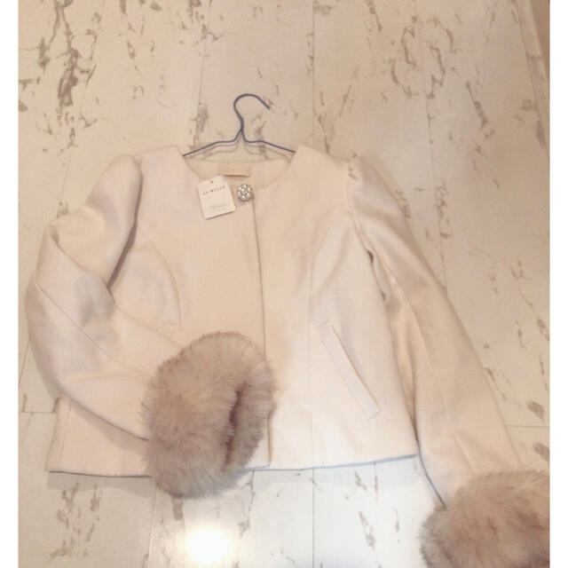 evelyn(エブリン)のホワイトコート レディースのジャケット/アウター(ピーコート)の商品写真