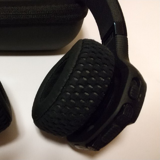 UNDER ARMOUR(アンダーアーマー)のJBL UA  train アンダーアーマー　Bluetooth　ヘッドホン スマホ/家電/カメラのオーディオ機器(ヘッドフォン/イヤフォン)の商品写真