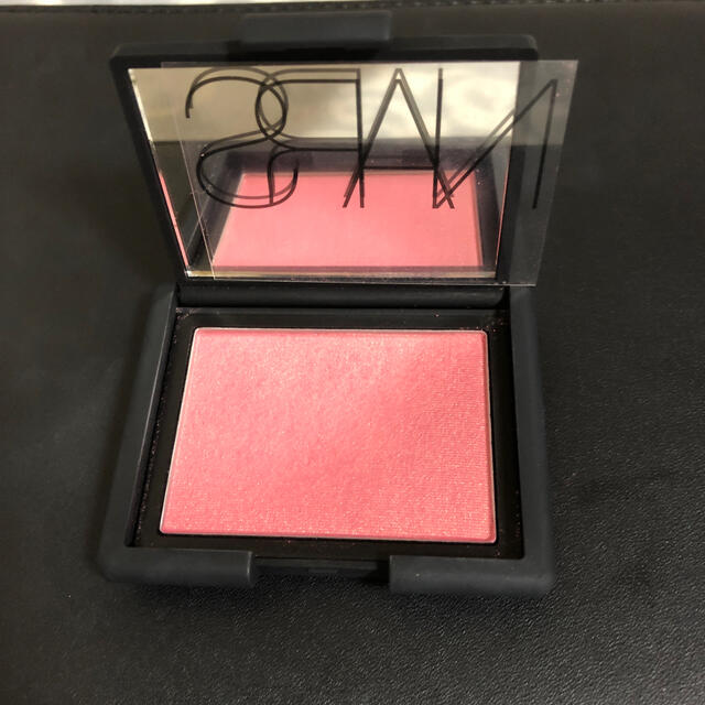 NARS(ナーズ)のNARS ブラッシュ　　 コスメ/美容のベースメイク/化粧品(チーク)の商品写真