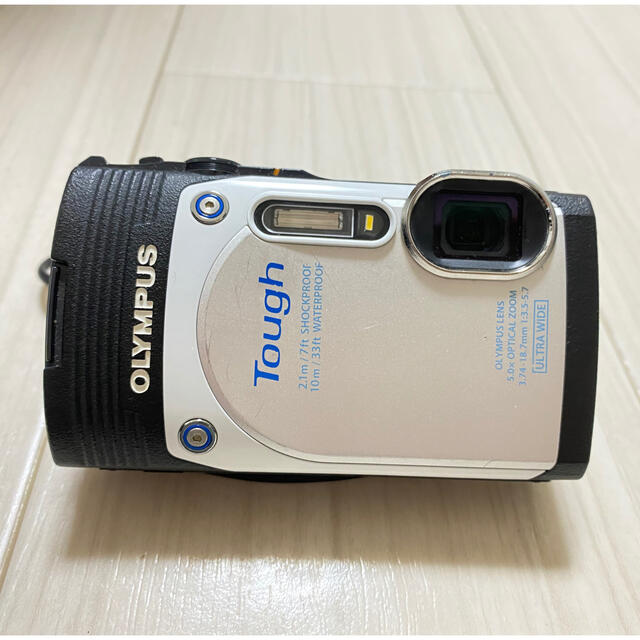 OLYMPUS(オリンパス)のOLYMPUS TG850 スマホ/家電/カメラのカメラ(コンパクトデジタルカメラ)の商品写真