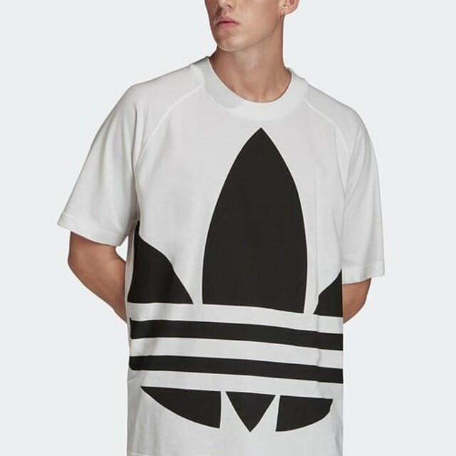 adidas ビッグトレフォイルTシャツ アディダス メンズのトップス(Tシャツ/カットソー(半袖/袖なし))の商品写真