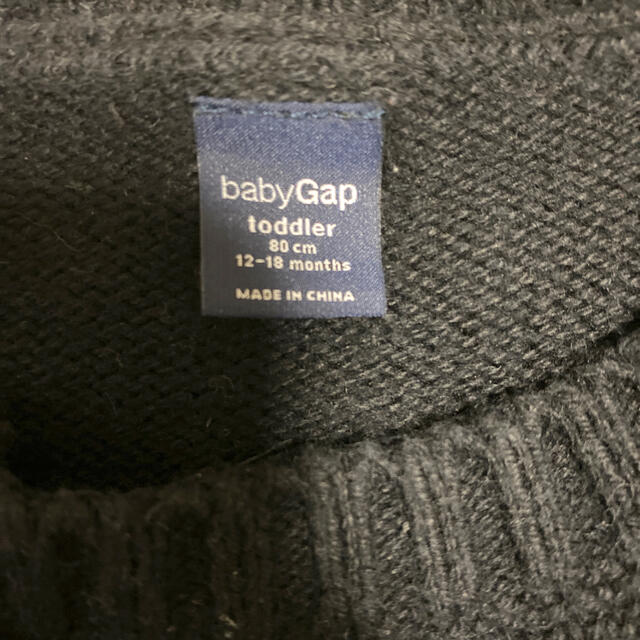 babyGAP(ベビーギャップ)のbabyGap 国旗 ニット セーター 80 キッズ/ベビー/マタニティのベビー服(~85cm)(ニット/セーター)の商品写真