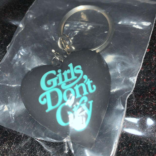 GDC(ジーディーシー)の新品未使用　girls don’t cry  needles  キーホルダー メンズのファッション小物(キーホルダー)の商品写真