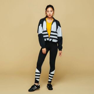 アディダス(adidas)のアディダスオリジナルス　ラージロゴタイツ(レギンス/スパッツ)