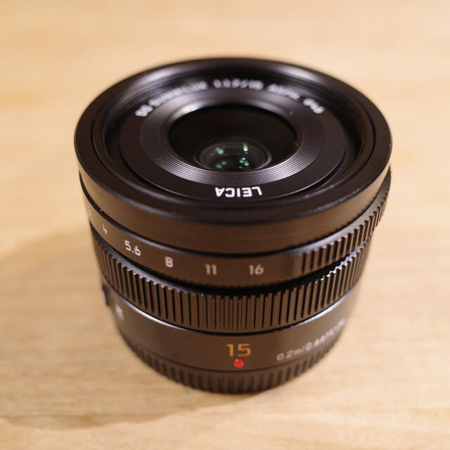 Panasonic(パナソニック)の美品 Panasonic LEICA DG SUMMILUX 15mm F1.7 スマホ/家電/カメラのカメラ(レンズ(単焦点))の商品写真