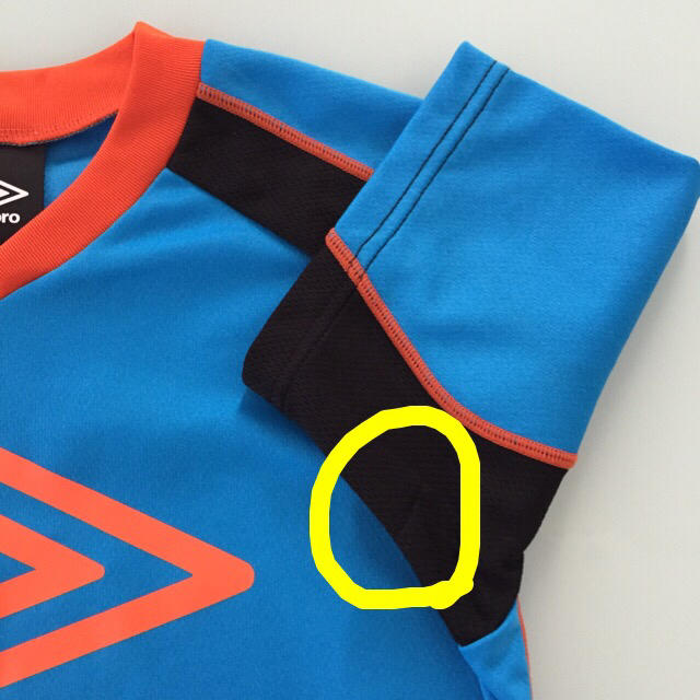 UMBRO(アンブロ)のumbro半袖トップス140 キッズ/ベビー/マタニティのキッズ服男の子用(90cm~)(Tシャツ/カットソー)の商品写真